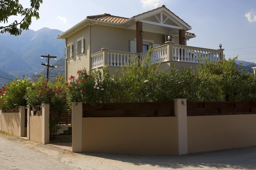 Le Torri Villas By Nidri Holiday Villas Exteriér fotografie