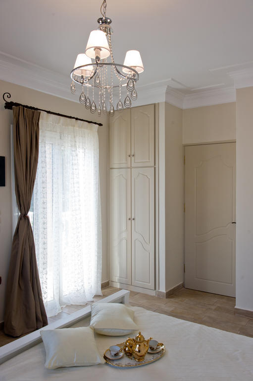 Le Torri Villas By Nidri Holiday Villas Pokoj fotografie